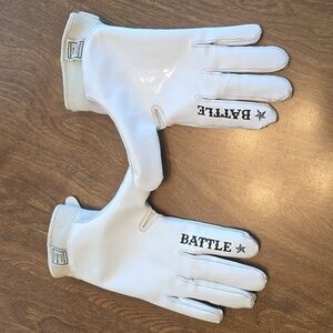 Battle Speed Freak football gloves